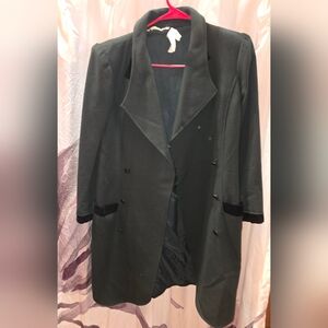 Vintage Ungaro black long coat size 6 velvet cuff  some buttons may be loose.